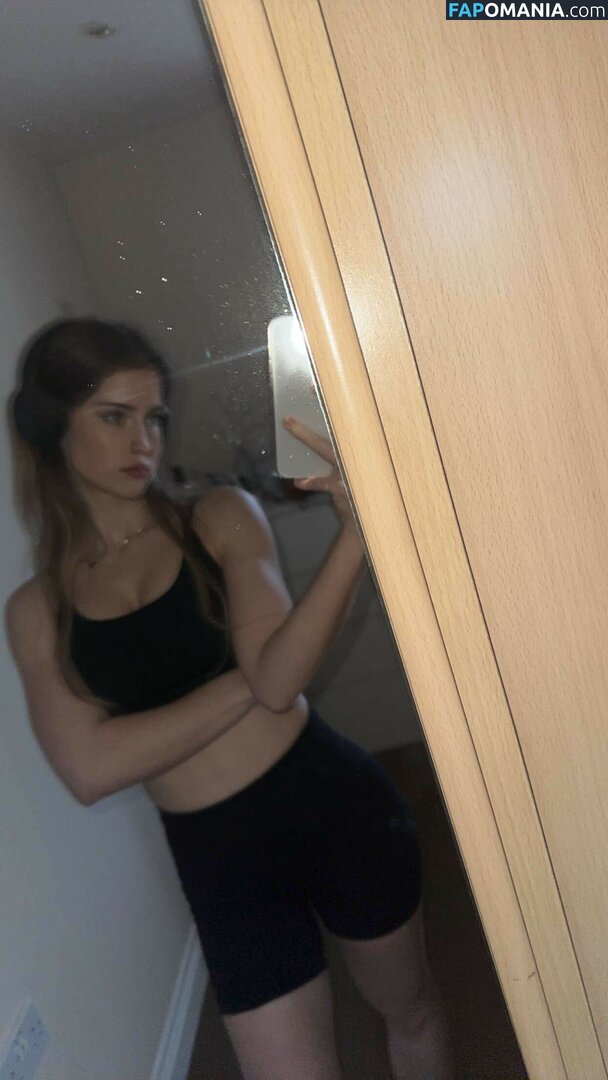 Mira Szalma / https: / mira.004 Nackt OnlyFans  Geleaktes Foto #51