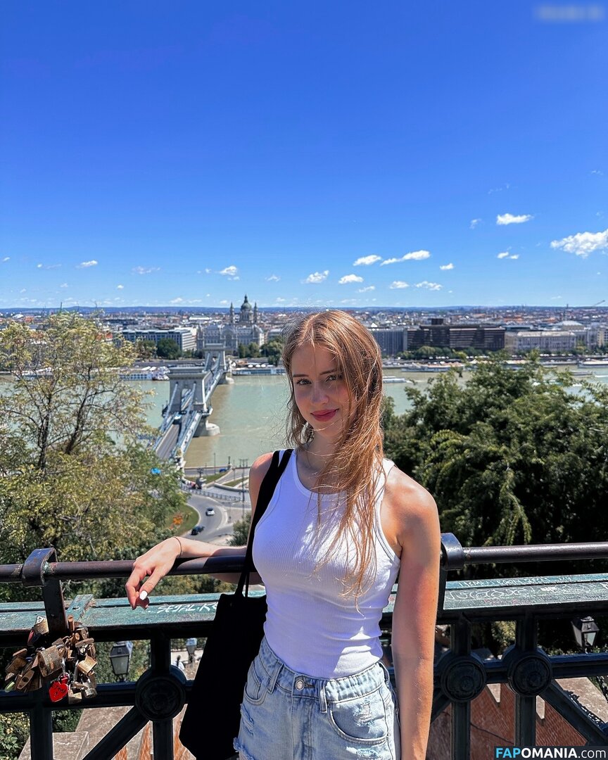 Mira Szalma / https: / mira.004 Nackt OnlyFans  Geleaktes Foto #525