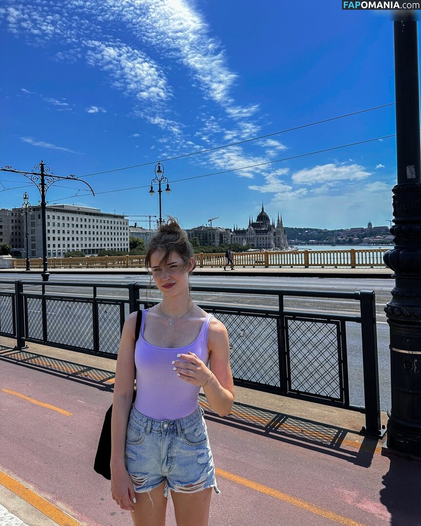 Mira Szalma / https: / mira.004 Nackt OnlyFans  Geleaktes Foto #526