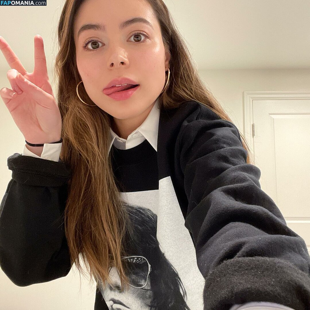 Miranda Cosgrove / MirandaCosgrove / onlyfanssz Nackt OnlyFans  Geleaktes Foto #59