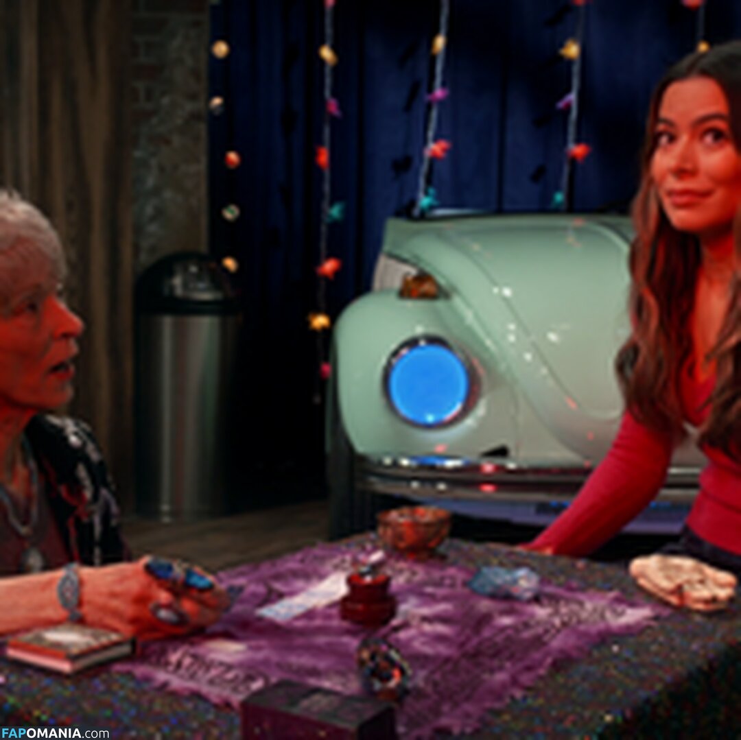 Miranda Cosgrove / MirandaCosgrove / onlyfanssz Nackt OnlyFans  Geleaktes Foto #159