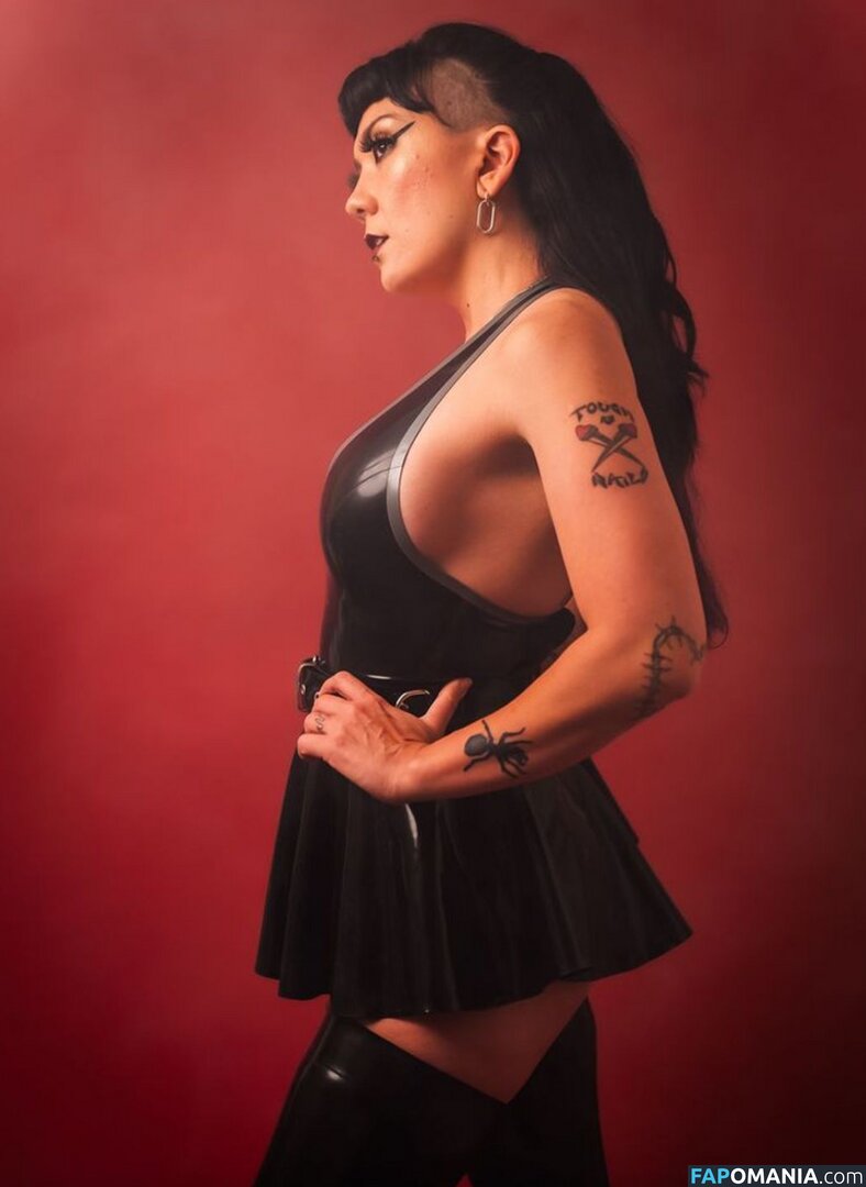 Mistress Poison / MistressPoison2 / MistressPoisonx / https: / iammistresspoison Nackt OnlyFans  Geleaktes Foto #3