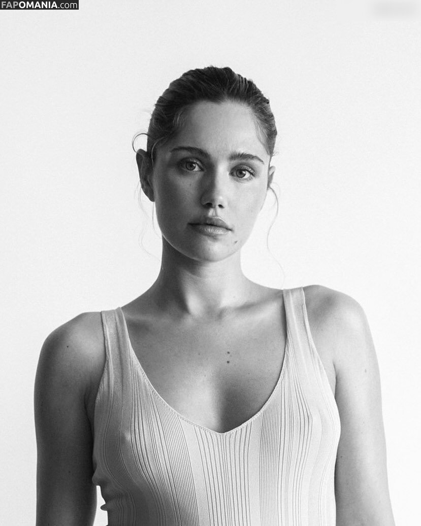 Mitsou Jung Nackt OnlyFans  Geleaktes Foto #2