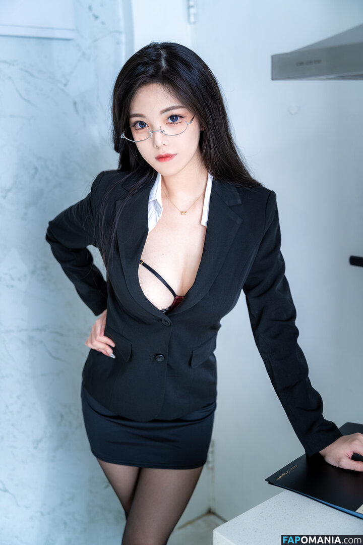 1357046erty / Mizhi_mao / mizhimaoqiu / mizhimiaoqiu / 蜜汁猫裘 Nackt OnlyFans  Geleaktes Foto #40