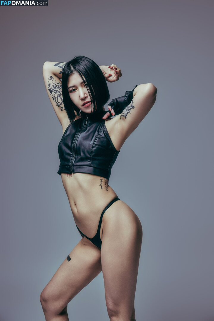 Mona Enju / https: / mmmowmow / mo_mo_milkbom Nackt OnlyFans  Geleaktes Foto #4