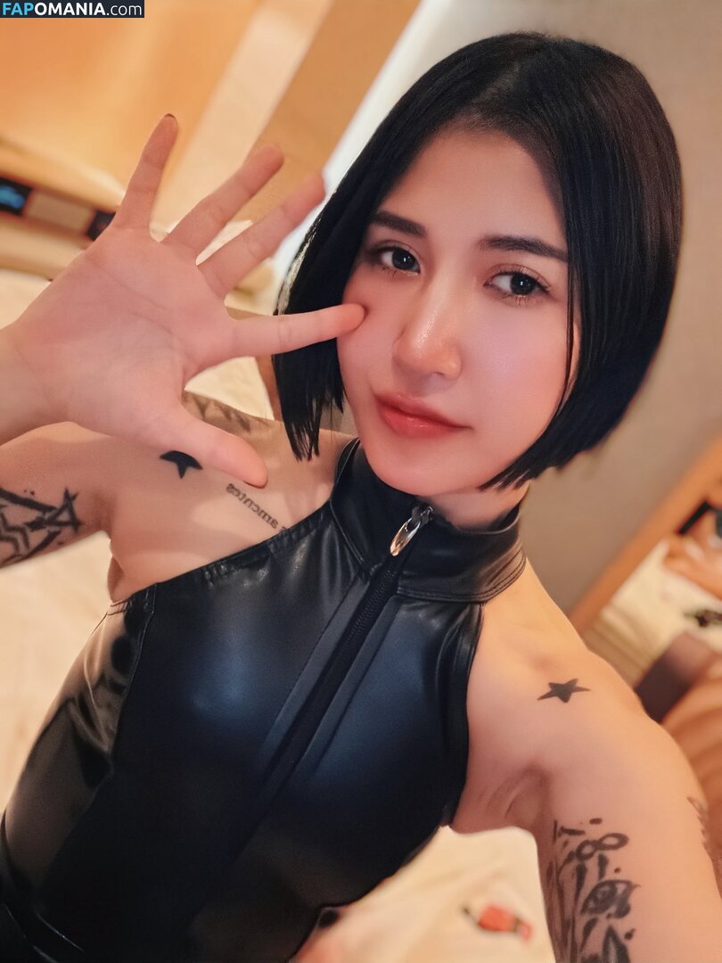 Mona Enju / https: / mmmowmow / mo_mo_milkbom Nackt OnlyFans  Geleaktes Foto #5