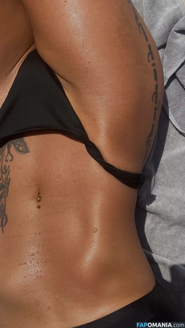 Monika Kinga / monikakinga / monikakingaa Nackt OnlyFans  Geleaktes Foto #1