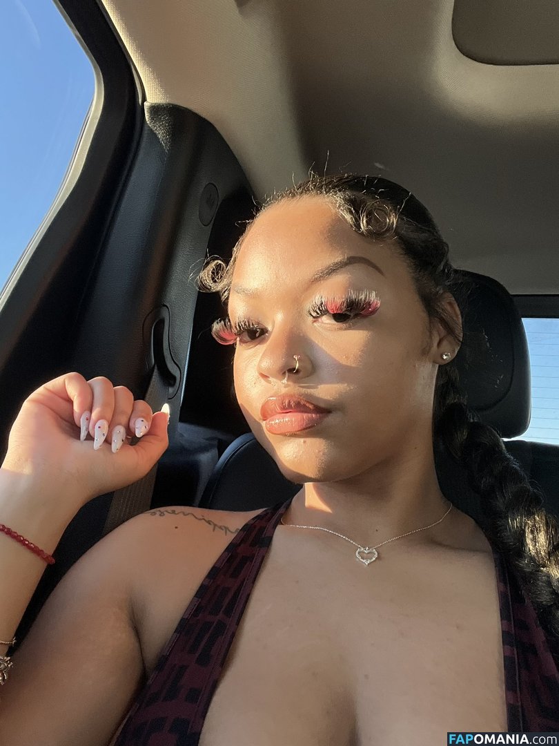 deacconti / hotgirlkatyy / mrs.supersoaker9000 / souljagirlkay Nackt OnlyFans  Geleaktes Foto #2
