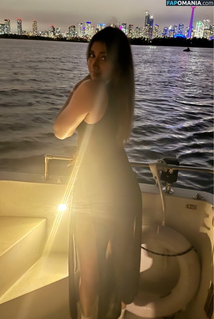 Navpreet Gotara / navpreetg_ Nackt OnlyFans  Geleaktes Foto #3