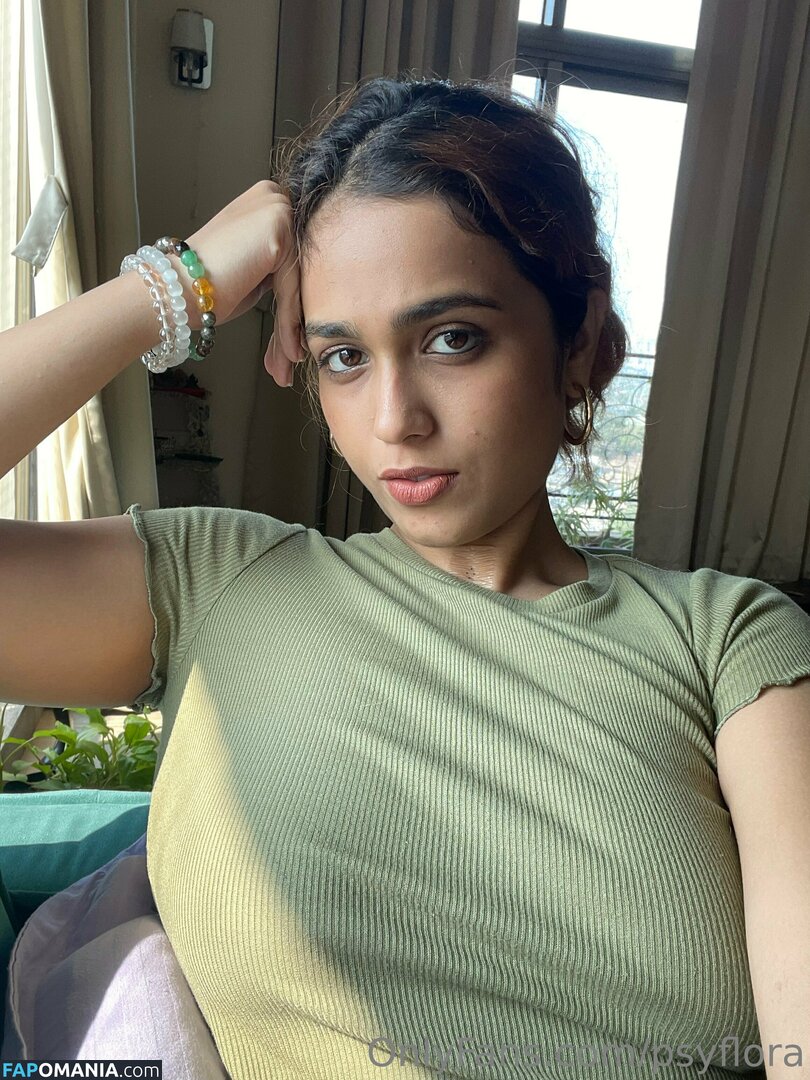 Neelam Kudale / psychedelicflora. / tara.kudale Nackt OnlyFans  Geleaktes Foto #1