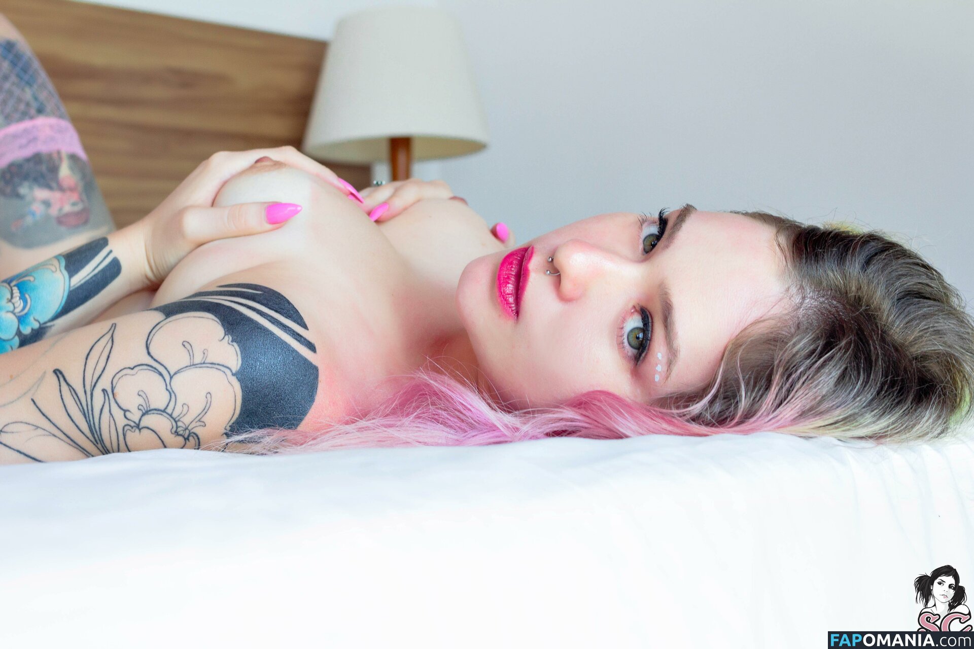 Neondoll / neondollsuk / neondooll Nackt OnlyFans  Geleaktes Foto #15