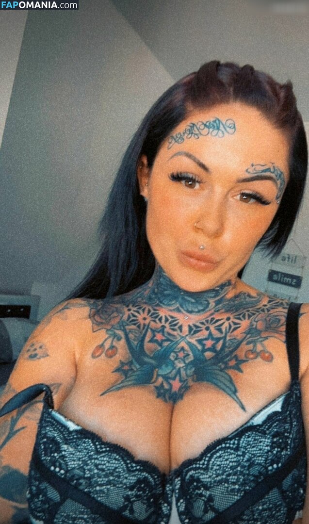 Nine Dienchen / nine_dinchen_official / ninedinchen Nackt OnlyFans  Geleaktes Foto #60