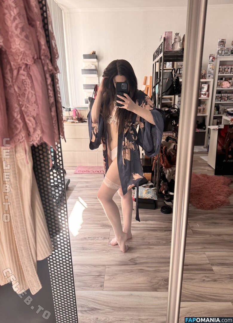 Nini Raven / Nini_Raven / raven_nini Nackt OnlyFans  Geleaktes Foto #4