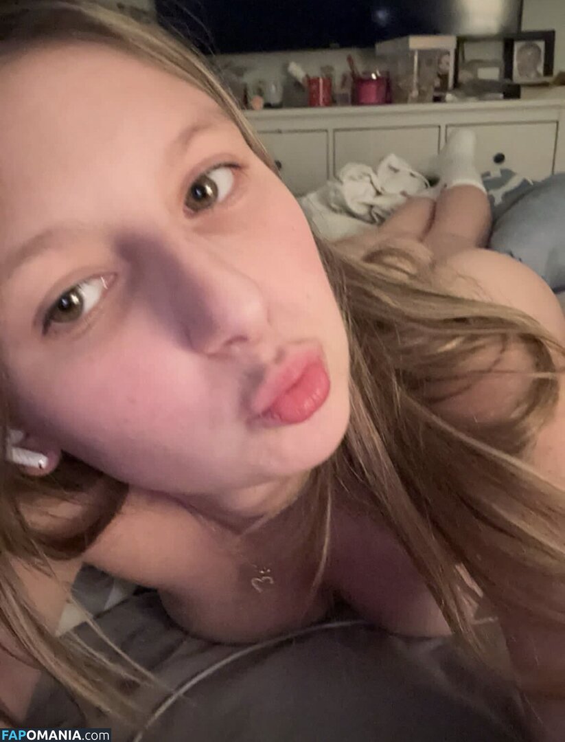 Oceanne Bergeron / https: / oceane_bergeron / oceannexoxo / ocebergeron / ocebergeron... Nackt OnlyFans  Geleaktes Foto #4