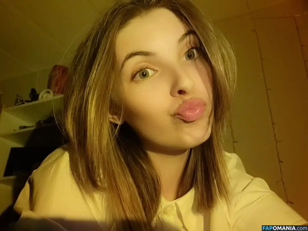 Minty / OkayMintyDust1 / Okaymintydust / https: Nackt OnlyFans  Geleaktes Foto #6