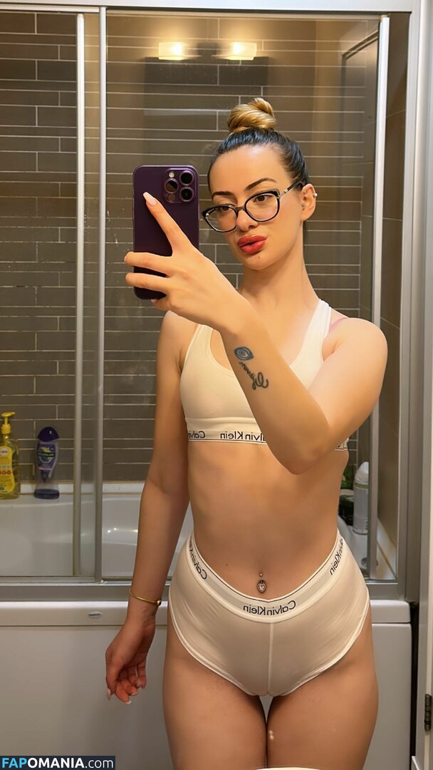 Oznur Guven / oz_nurunuz / oznurunuz / oznurunuzz Nackt OnlyFans  Geleaktes Foto #15