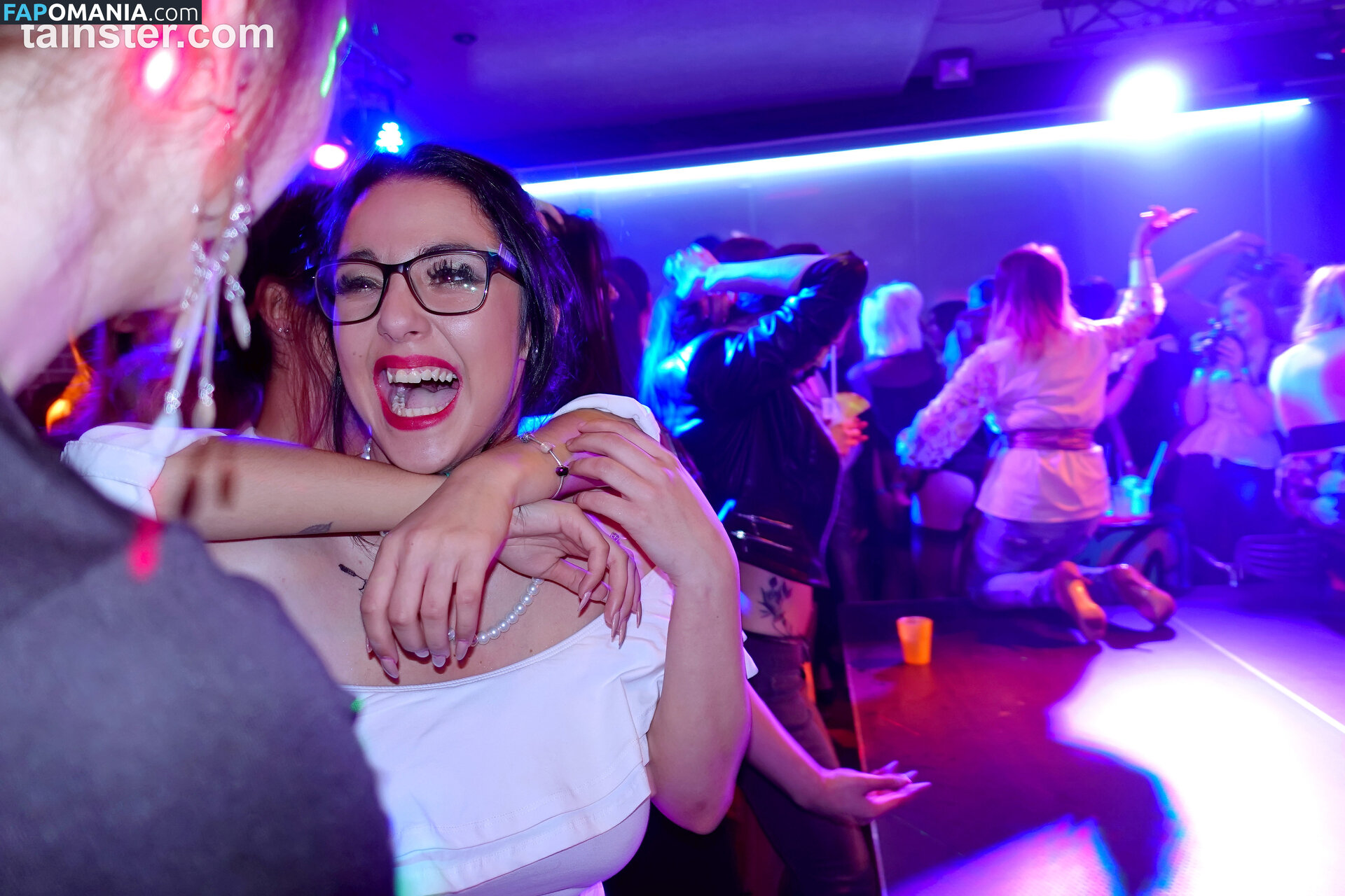 Party Hardcore Model Thread Nackt OnlyFans  Geleaktes Foto #1