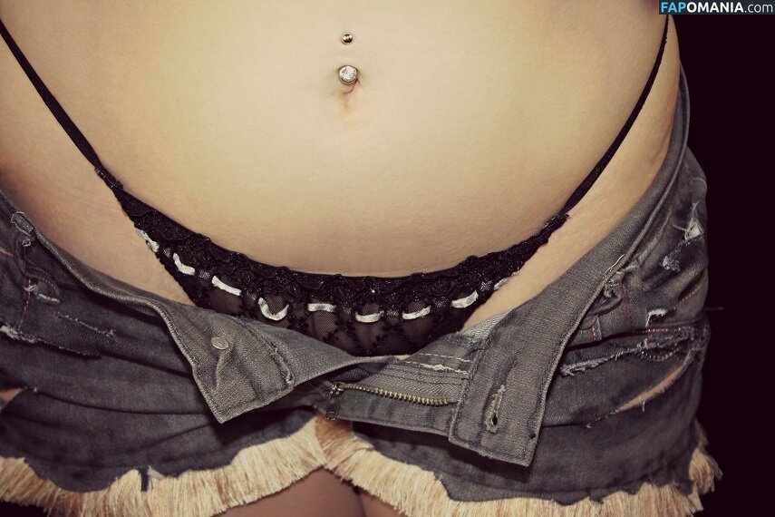 Pialoof / pia_afk / pialoof.free Nackt OnlyFans  Geleaktes Foto #16