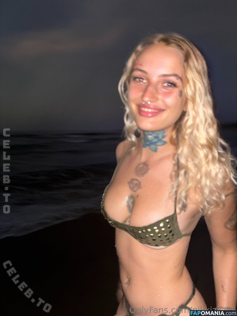 Pikkizaziki Nackt OnlyFans  Geleaktes Foto #9