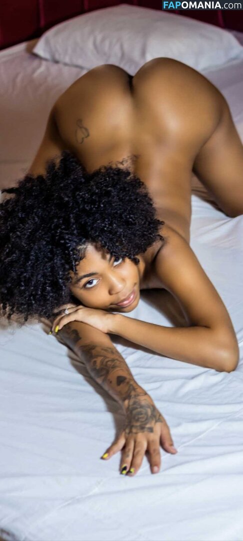 Pretinha Claire / https: / pretinhaclaire Nackt OnlyFans  Geleaktes Foto #4