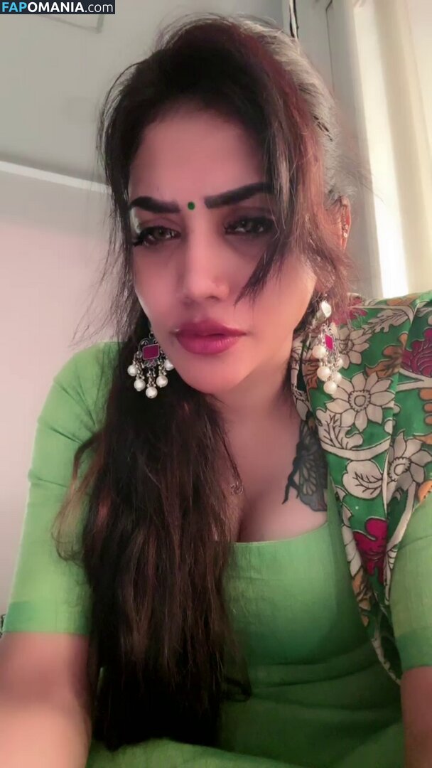 Priya Naidu / priya_naidu0422 Nackt OnlyFans  Geleaktes Foto #10