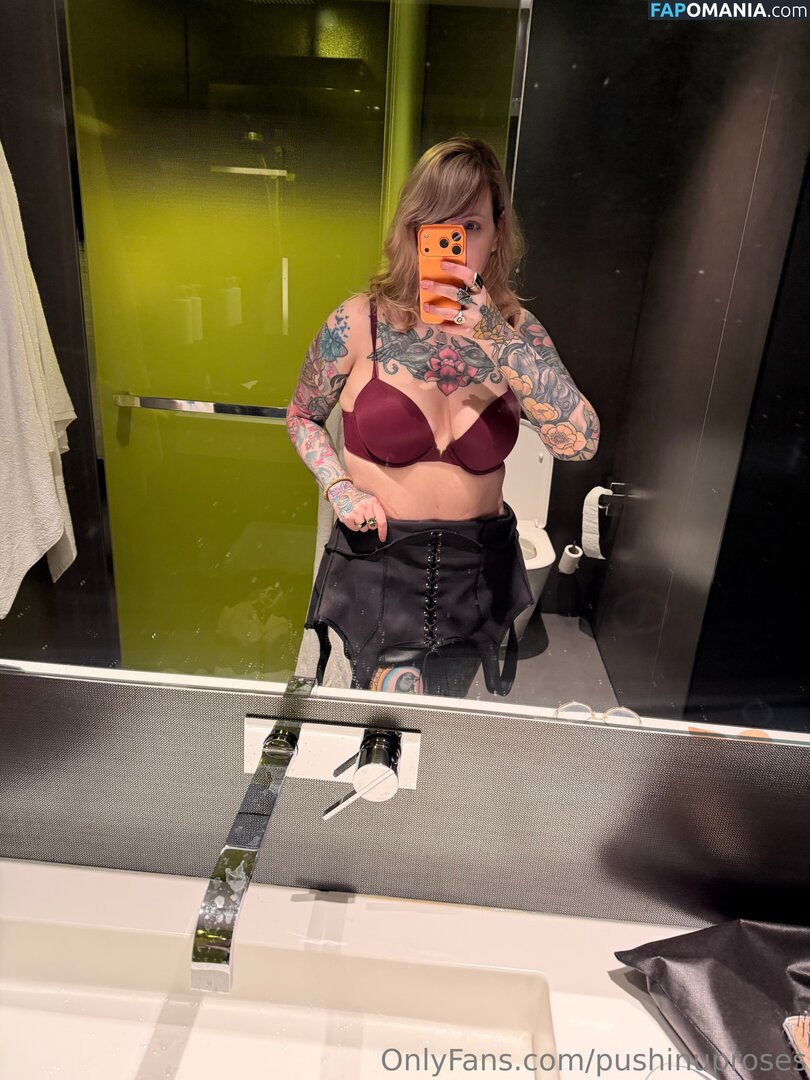 PushingUpRoses / https: / pushinuproses Nackt OnlyFans  Geleaktes Foto #363