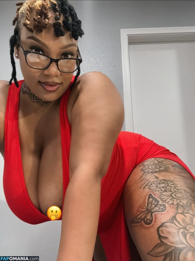 Queen Sznn / https: / locdqueenx Nackt OnlyFans  Geleaktes Foto #3