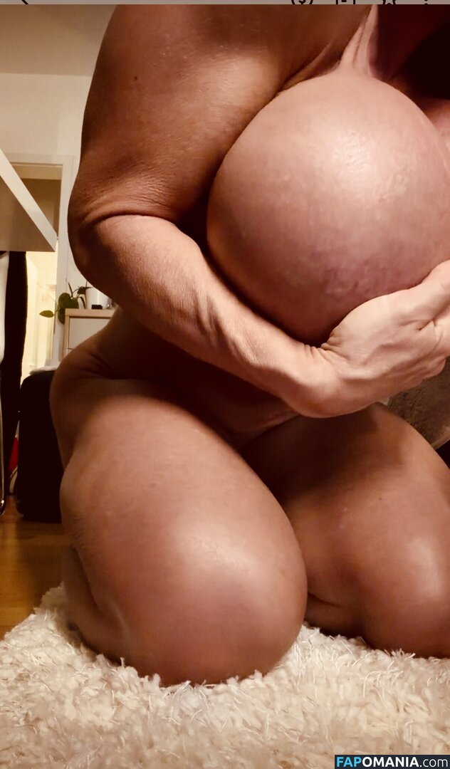 QueenMuscleBoobs Nackt OnlyFans  Geleaktes Foto #20