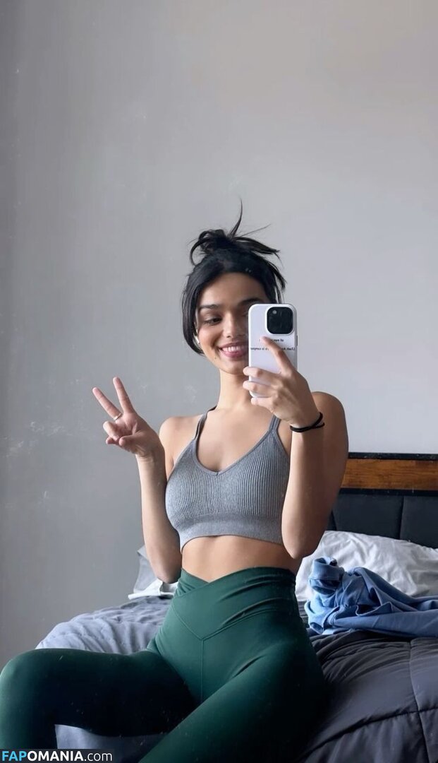 Rachel Zegler / rachelzegler / rachmariexoxo Nackt OnlyFans  Geleaktes Foto #866