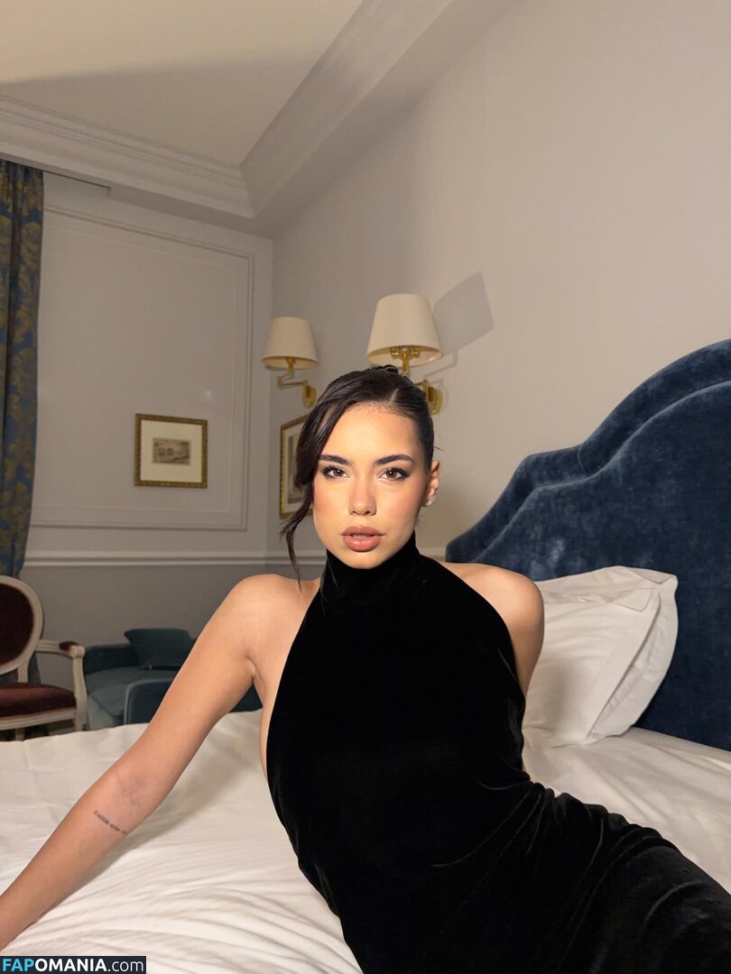 Rebecca Parziale / rebecca.parziale Nackt OnlyFans  Geleaktes Foto #3