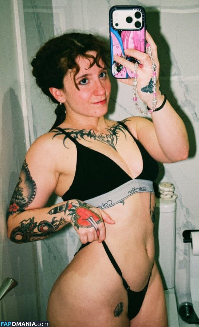 Tamara / red.witchh / red.witchhh / redhead4ngel Nackt OnlyFans  Geleaktes Foto #2