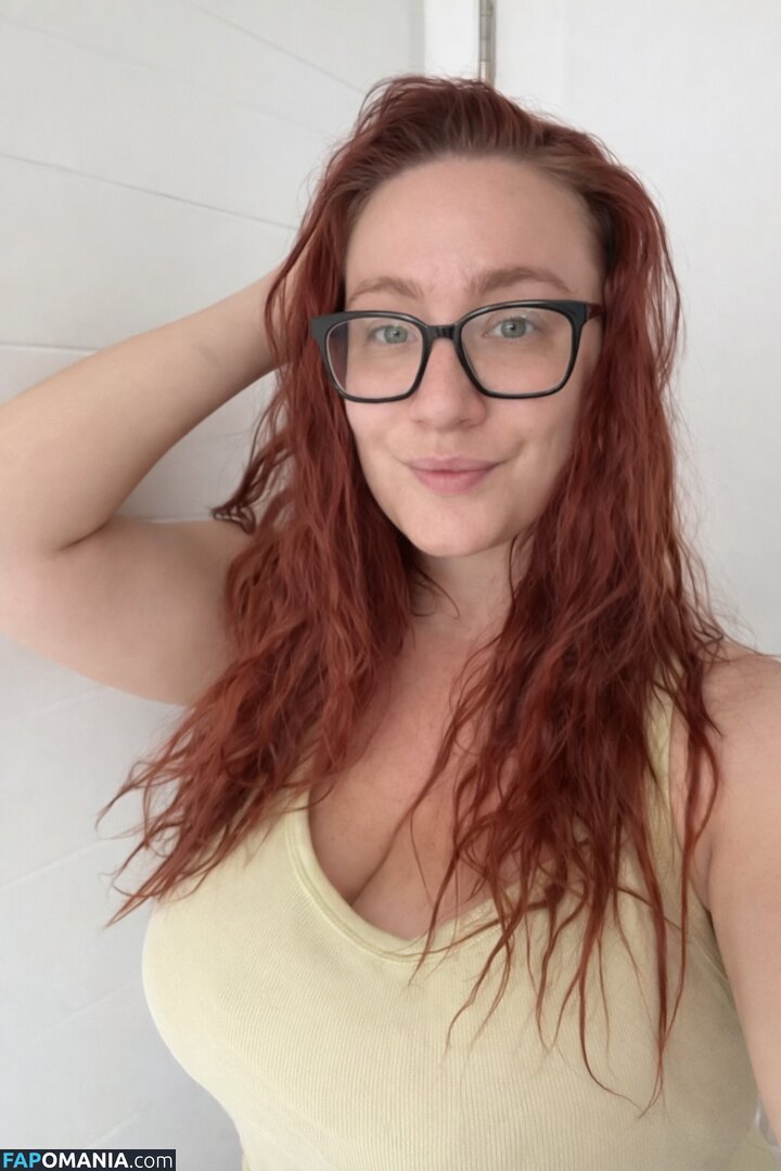 ChicksWithFics / RefashionedHippie Nackt OnlyFans  Geleaktes Foto #1