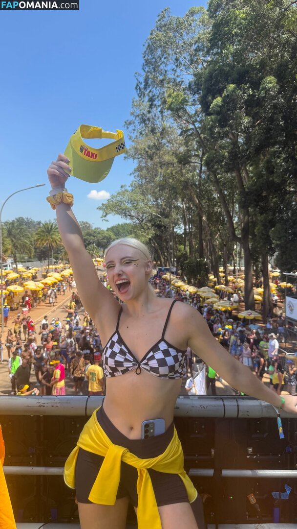 Renata Schneider / renata.c.schneider Nackt OnlyFans  Geleaktes Foto #8