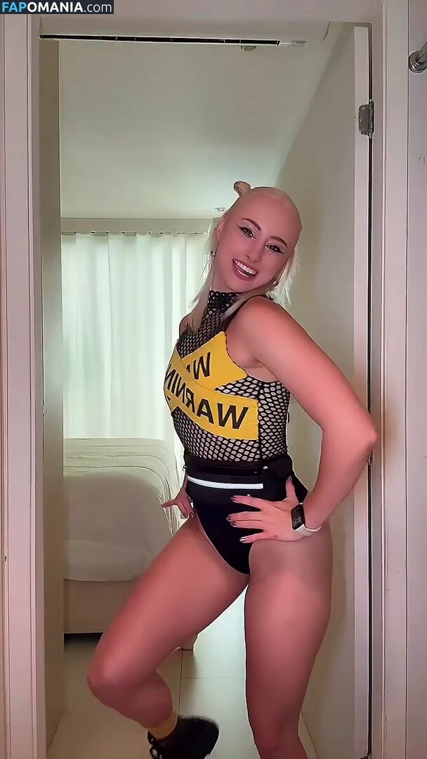 Renata Schneider / renata.c.schneider Nackt OnlyFans  Geleaktes Foto #11