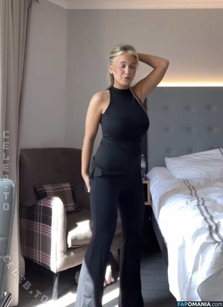 Rina / rina.official / rinaoffiziell Nackt OnlyFans  Geleaktes Foto #15