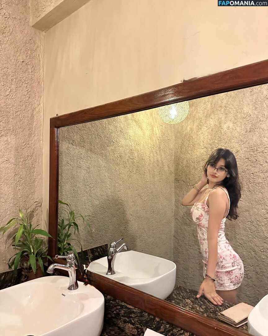 Ritika Kharel / __riteeka / _riteeka7 / riteeka Nackt OnlyFans  Geleaktes Foto #13