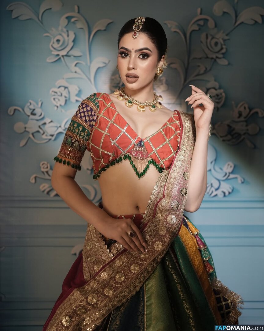 Riva Arora / https: / riva.arora.1 / riva.aroraofficial / rivarora_ Nackt OnlyFans  Geleaktes Foto #4