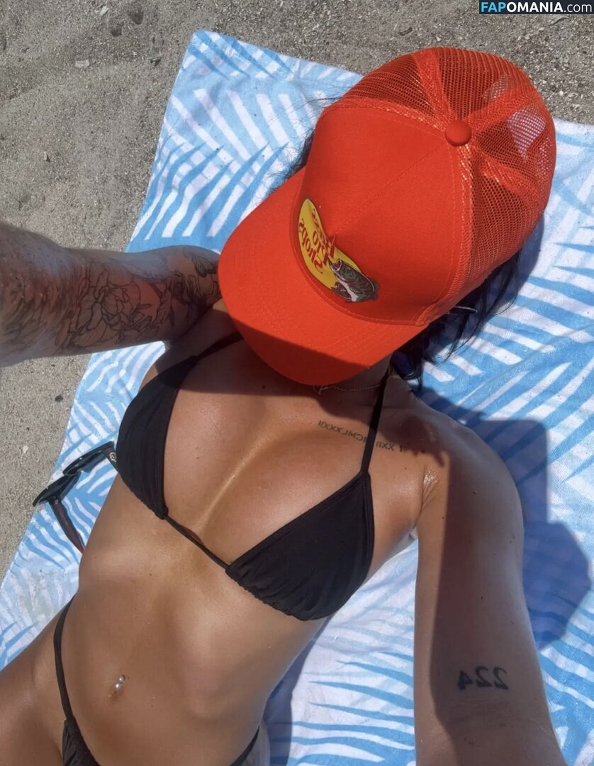 Petitetattedplati / Ronika Eskins / ronika_eskins Nackt OnlyFans  Geleaktes Foto #102