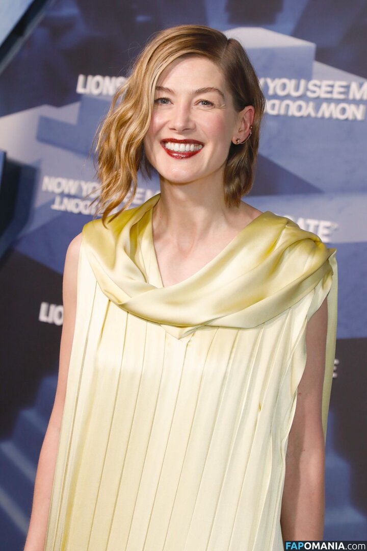 Rosamund Pike / mspike Nackt OnlyFans  Geleaktes Foto #115