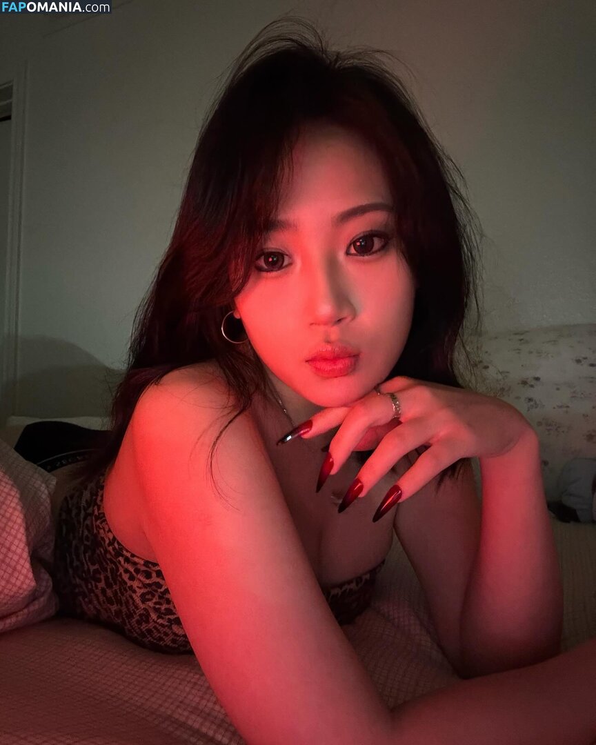 Rubyzhu / rubyzhu1204 Nackt OnlyFans  Geleaktes Foto #4