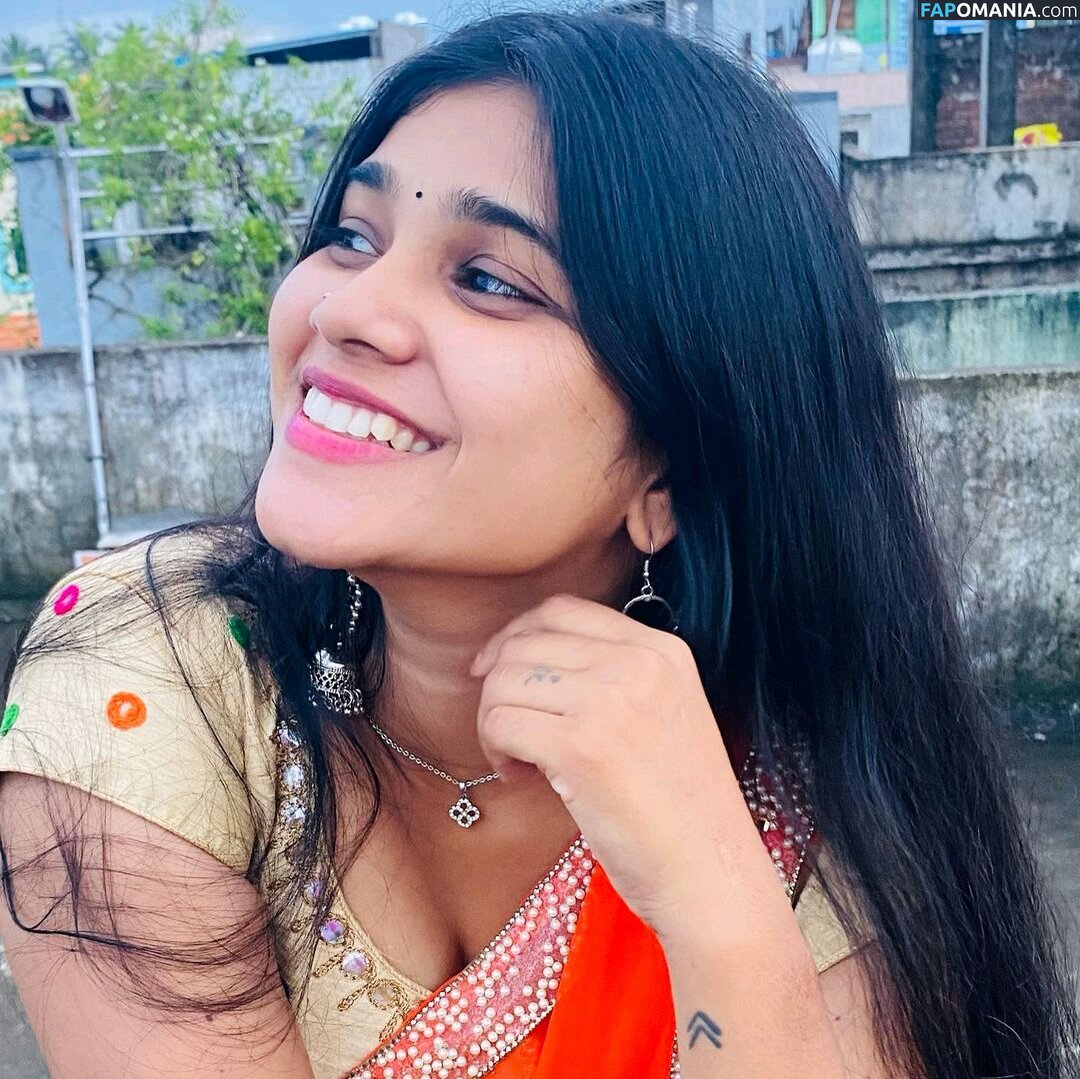 Saadhana Naidu Nackt OnlyFans  Geleaktes Foto #3