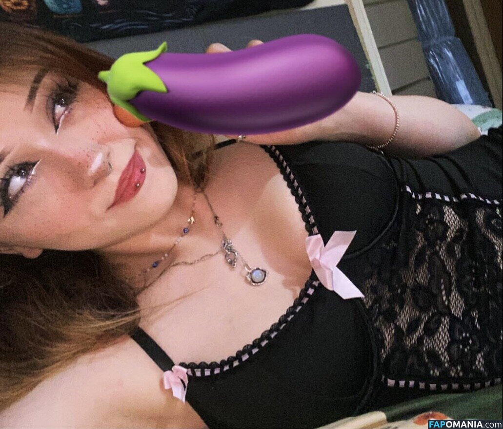 Kittyis._.Schizo / Sabah Nessy / Schizo_Kitty / Schizo_Kitty999 / Succubuss._.Kitty / Sw33tn3ss._.Nessy Nackt OnlyFans  Geleaktes Foto #3