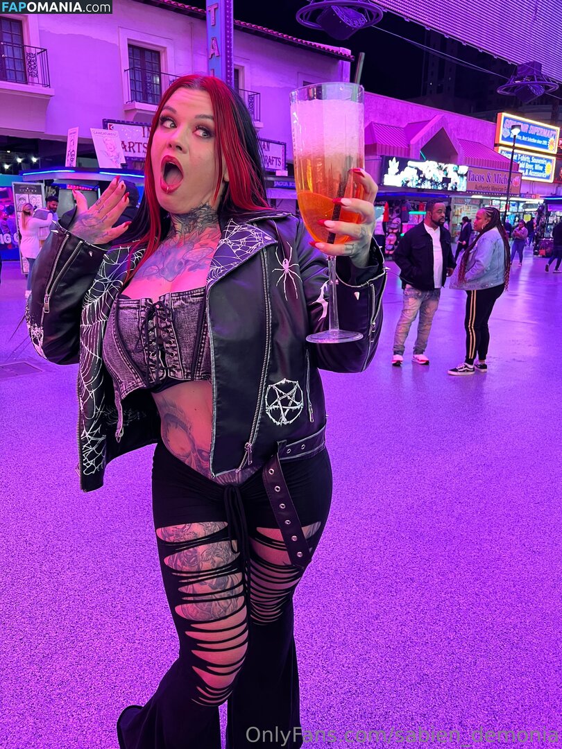 Sabien Demonia / sabien_demonia / sabiendemoniaofficial Nackt OnlyFans  Geleaktes Foto #73