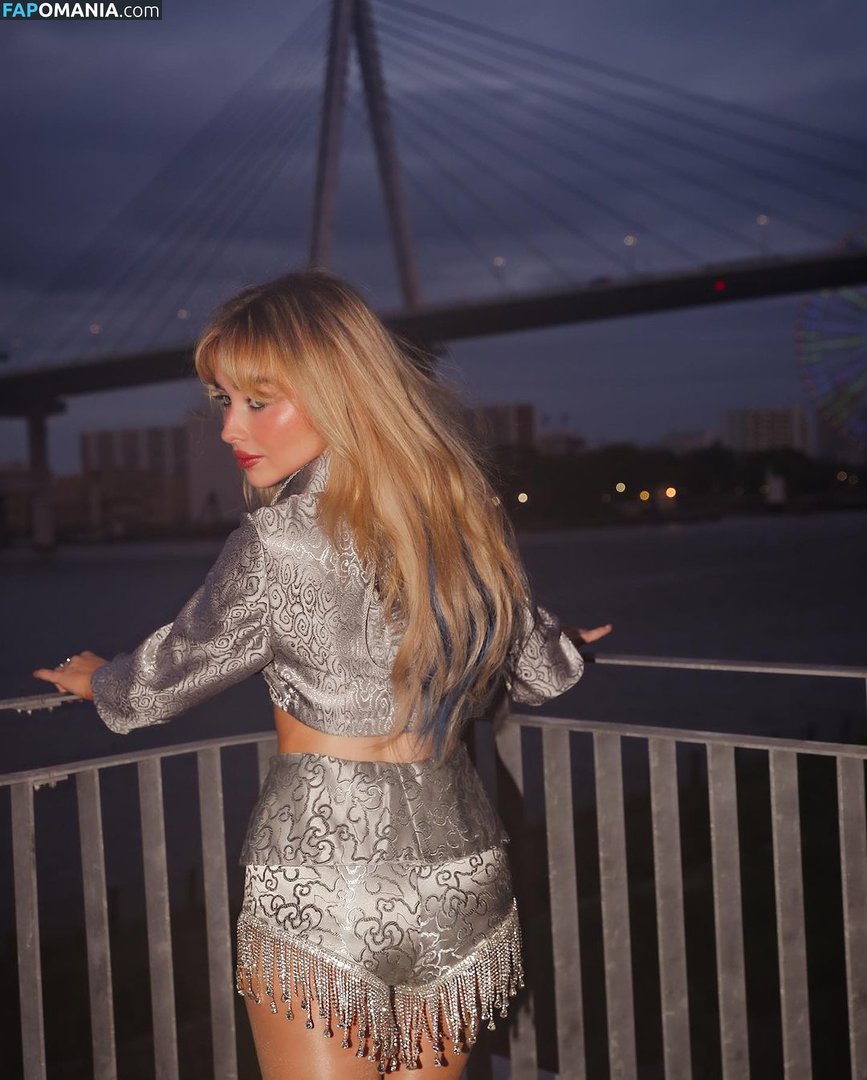 Sabrina Carpenter / https: / sabrinacarpenter Nackt OnlyFans  Geleaktes Foto #90