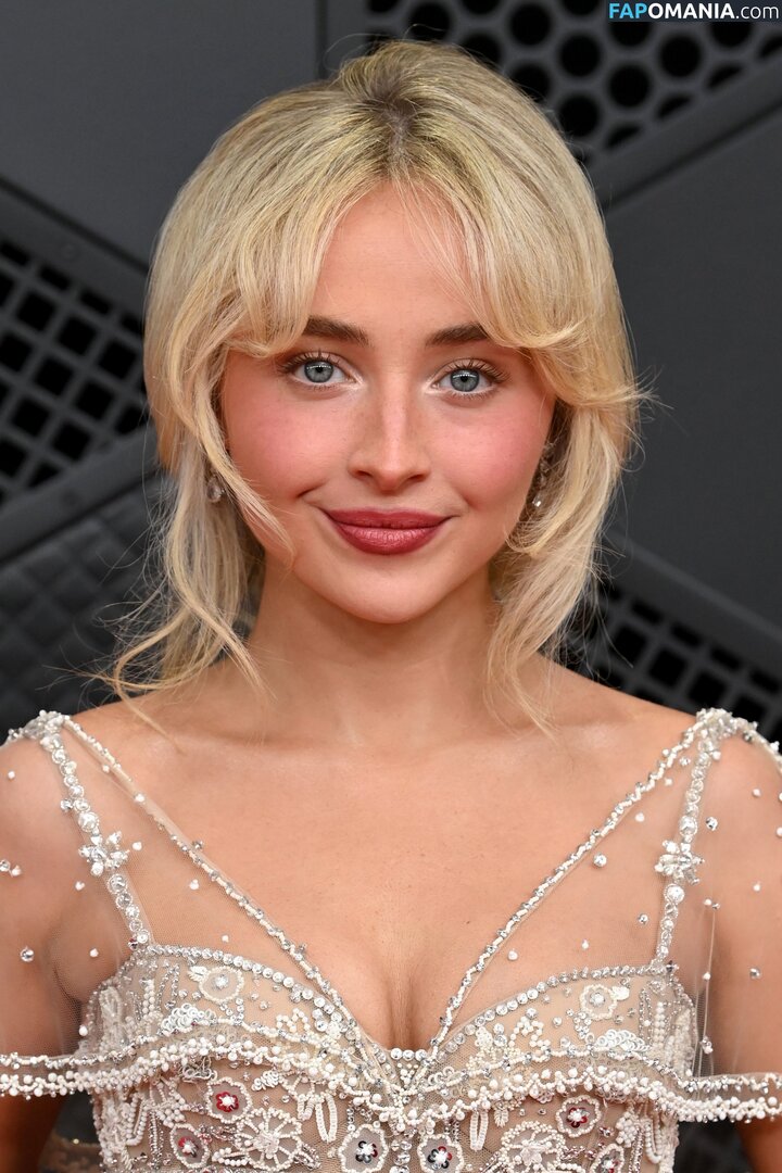 Sabrina Carpenter / https: / sabrinacarpenter Nackt OnlyFans  Geleaktes Foto #2573