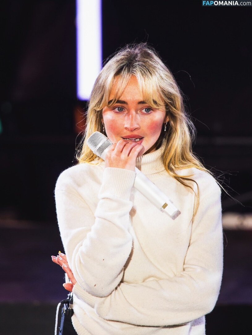 Sabrina Carpenter / https: / sabrinacarpenter Nackt OnlyFans  Geleaktes Foto #2623