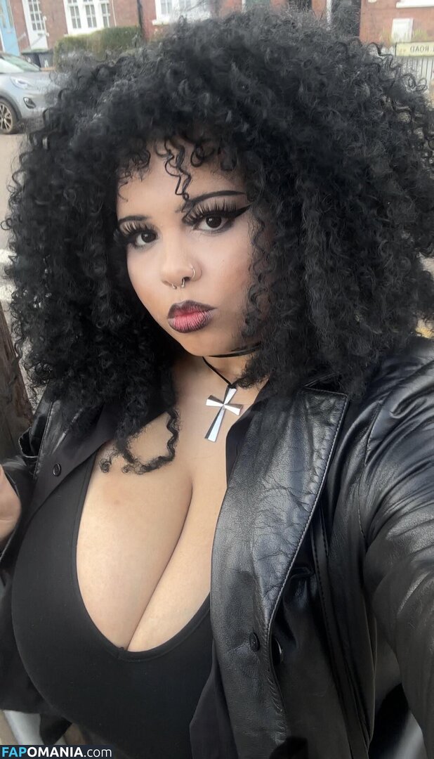 Sadesgrave Nackt OnlyFans  Geleaktes Foto #10