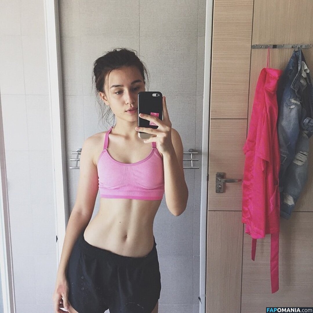 Saffron Sharpe / saffronsharpe Nackt OnlyFans  Geleaktes Foto #12