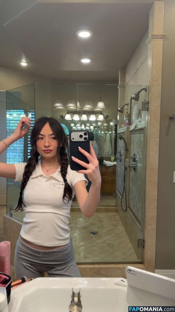 Sakura Shymko / SakuraShymko Nackt OnlyFans  Geleaktes Foto #17