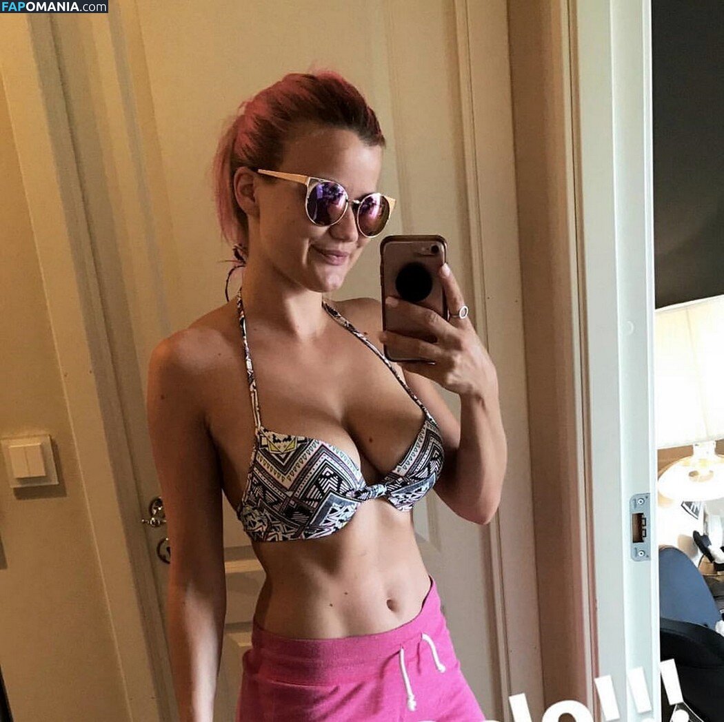 Sandra Lyng Nackt OnlyFans  Geleaktes Foto #3